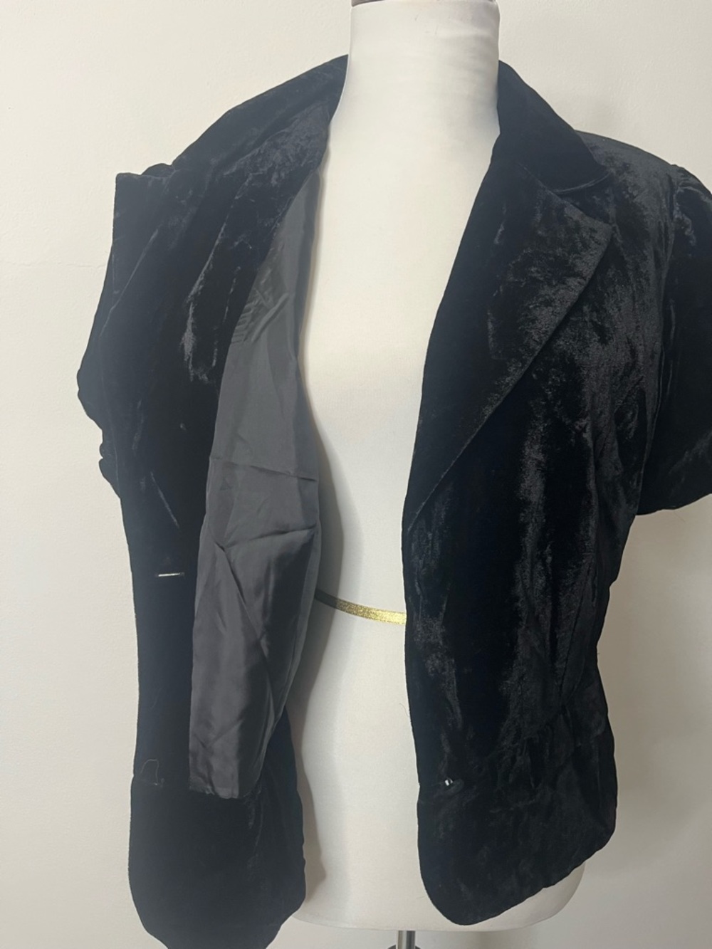 Newport News Black Velvet Short Sleeve  Jacket - Picture 7 of 8